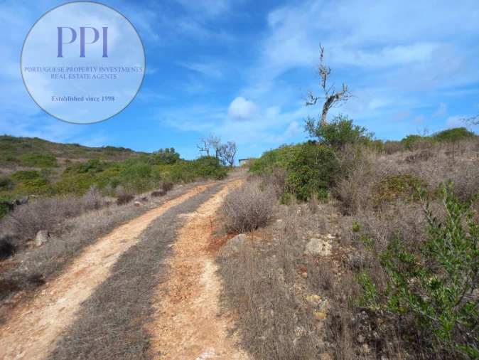 Terreno para Venda em Budens Foto 4