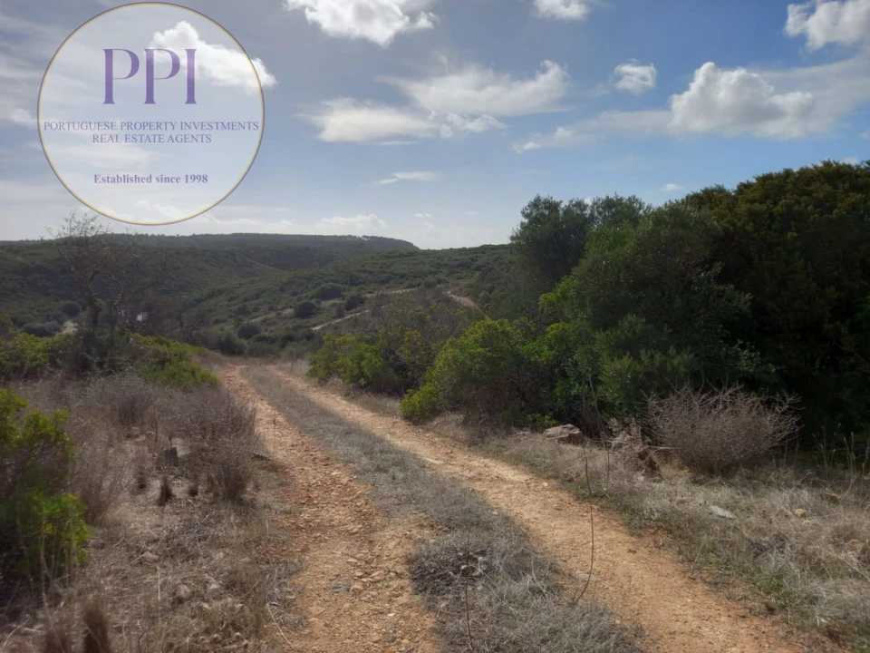 Terreno para Venda em Budens Foto 6