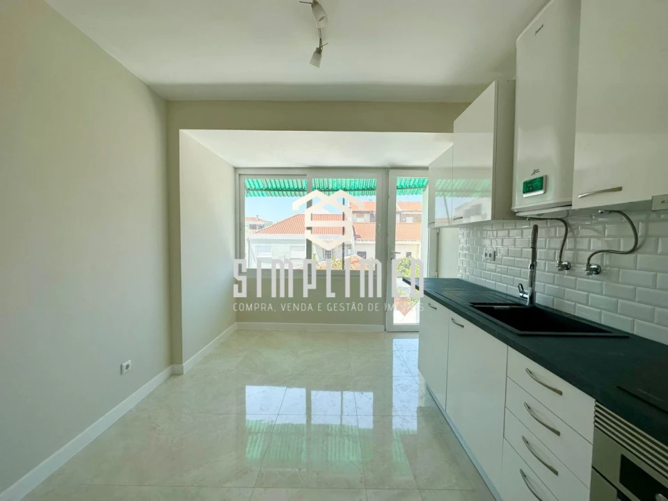 Apartamento T3 para Venda em Barreiro e Lavradio Foto 3