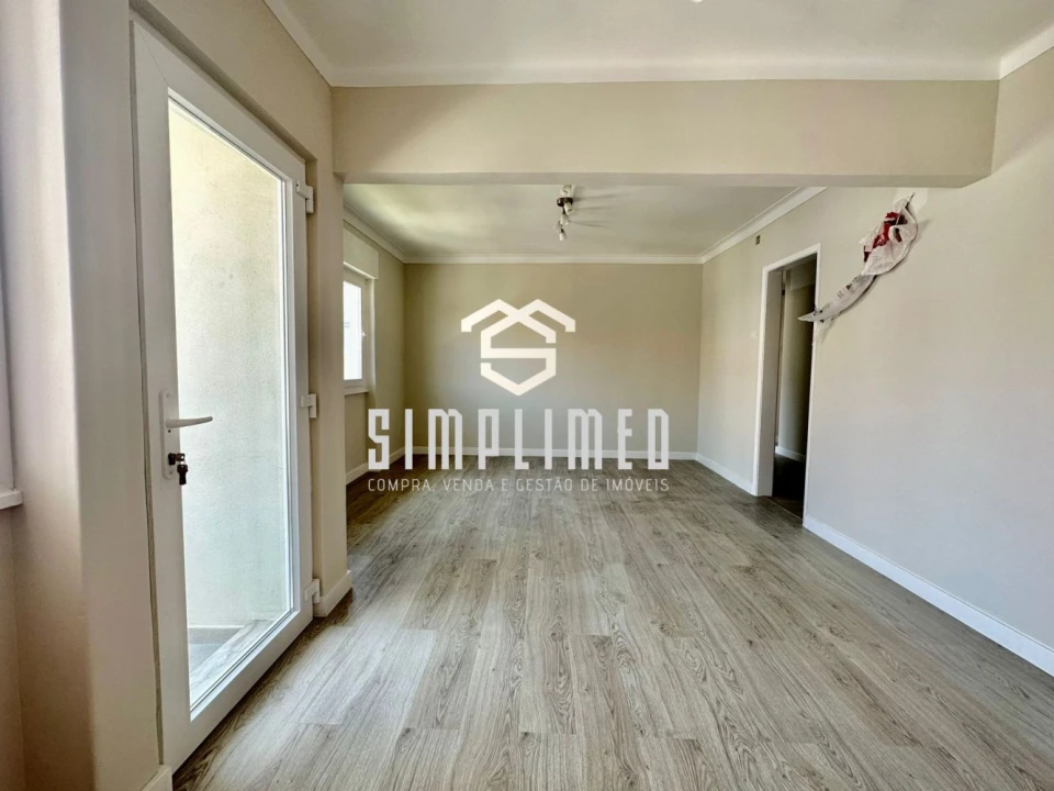 Apartamento T3 para Venda em Barreiro e Lavradio Foto 6