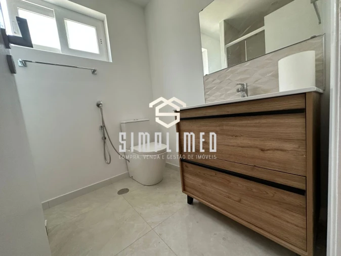 Apartamento T3 para Venda em Barreiro e Lavradio Foto 14