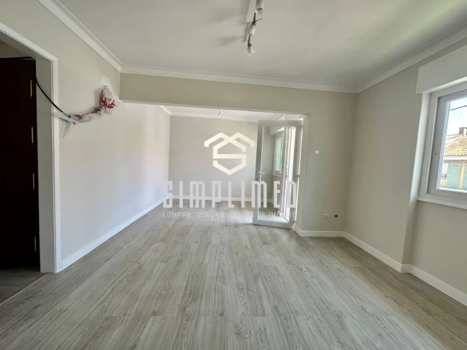 Apartamento T3 para Venda em Barreiro e Lavradio Foto 5