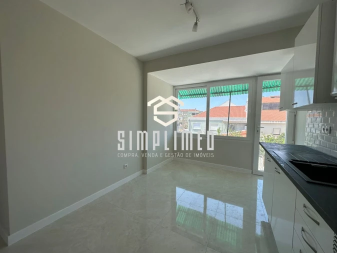 Apartamento T3 para Venda em Barreiro e Lavradio Foto 4