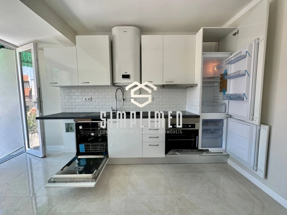 Apartamento T3 para Venda em Barreiro e Lavradio Foto 2