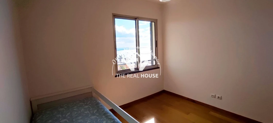 Apartamento T2 para Venda em Caniço Foto 16