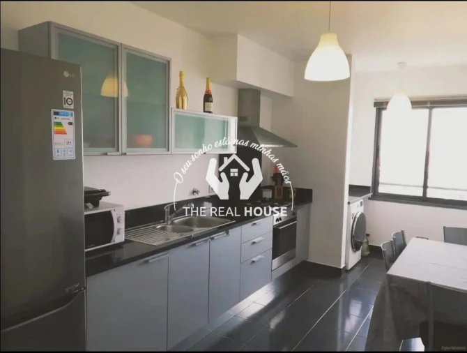 Apartamento T2 para Venda em Caniço Foto 8