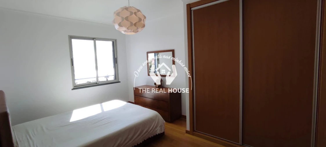 Apartamento T2 para Venda em Caniço Foto 10