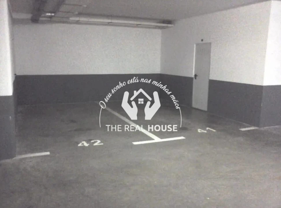 Apartamento T2 para Venda em Caniço Foto 23