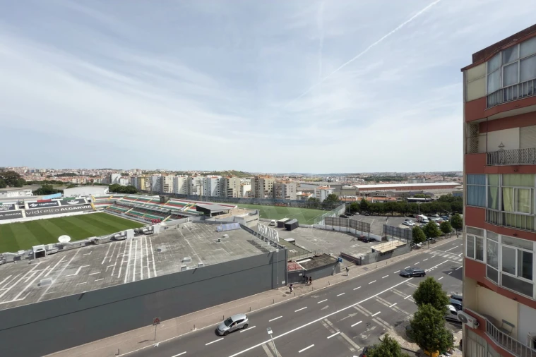 Apartamento T2 para Arrendamento em Águas Livres Foto 3