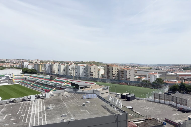 Apartamento T2 para Arrendamento em Águas Livres Foto 4