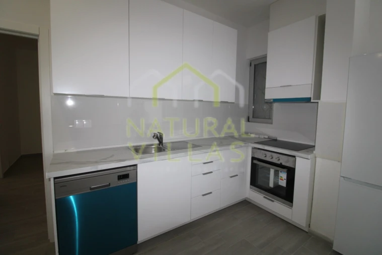 Apartamento T3 para Venda em Faro (Sé e São Pedro) Foto 3