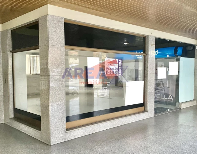 Loja para Arrendamento em O. Azeméis, Riba-Ul, Ul, Macinhata Seixa, Madail Foto 1