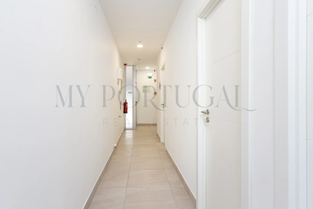 Escritório para Arrendamento em Massamá e Monte Abraão Foto 7