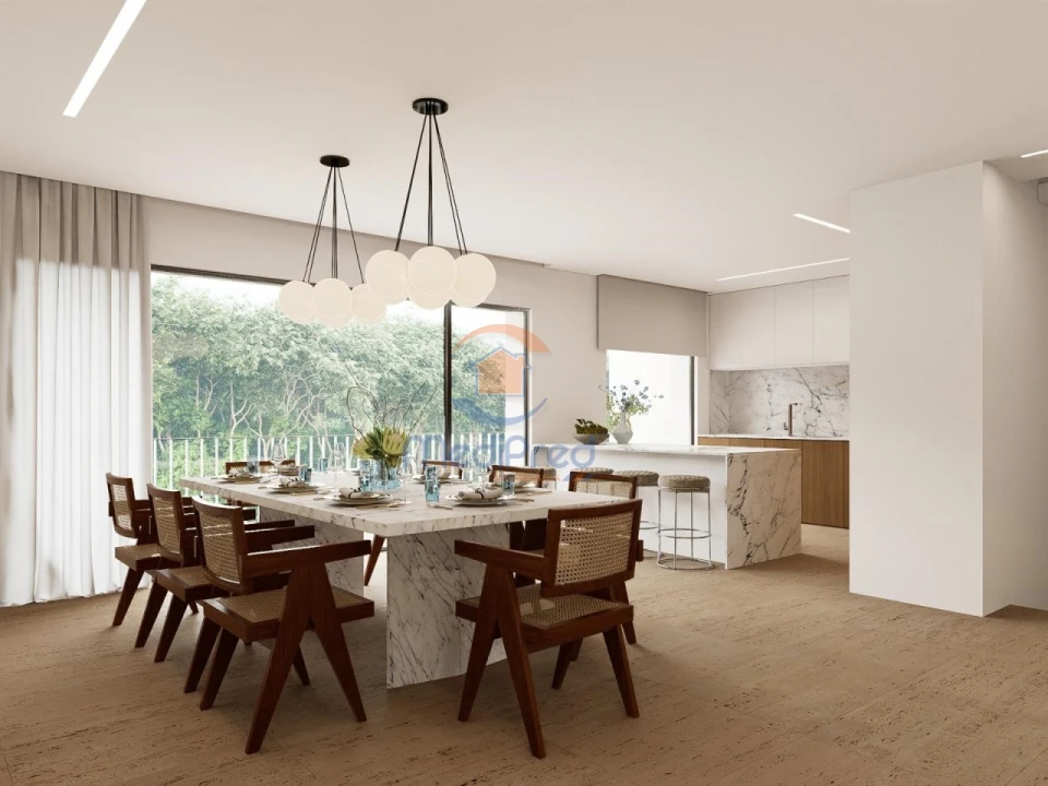 Moradia T4 para Venda em Pontinha e Famões Foto 1