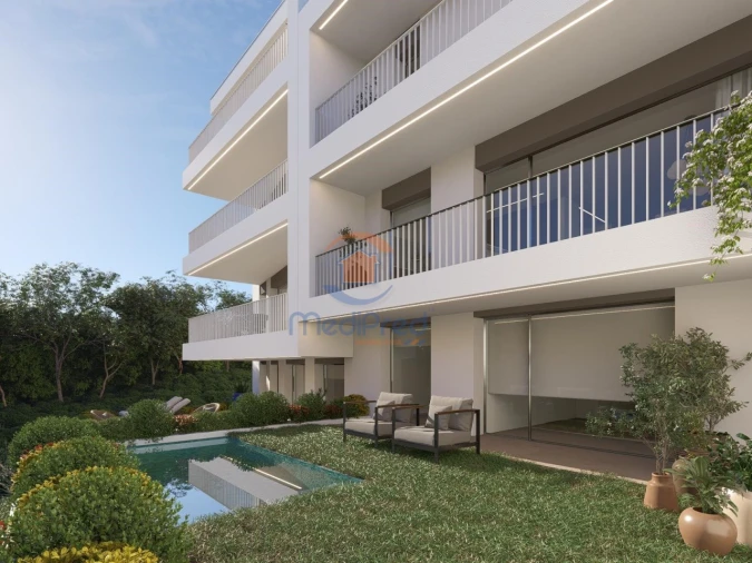 Moradia T4 para Venda em Pontinha e Famões Foto 14