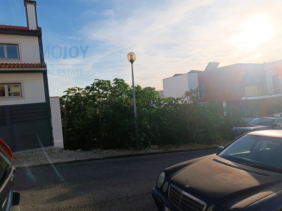 Terreno para Venda em Carcavelos e Parede Foto 18