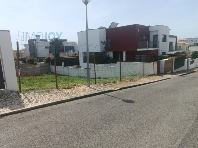 Terreno para Venda em Carcavelos e Parede Foto 2