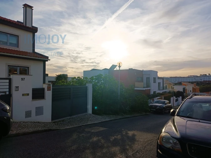 Terreno para Venda em Carcavelos e Parede Foto 16