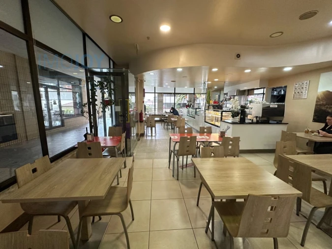 Loja para Arrendamento em Mafamude e Vilar do Paraíso Foto 3