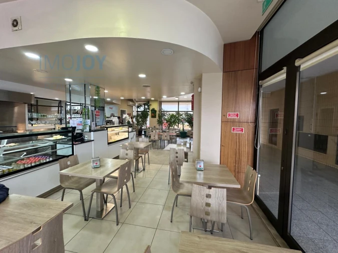 Loja para Arrendamento em Mafamude e Vilar do Paraíso Foto 4