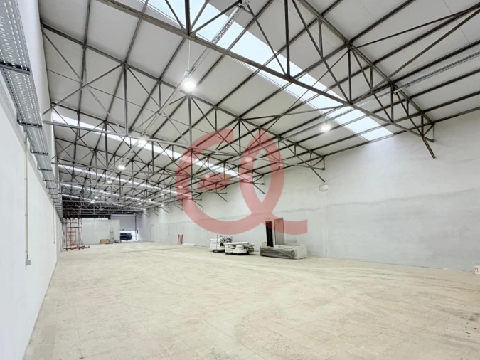 Armazém para Arrendamento em Santa Marta de Portuzelo