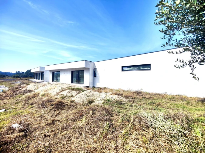 Moradia T4 para Venda em Forjães