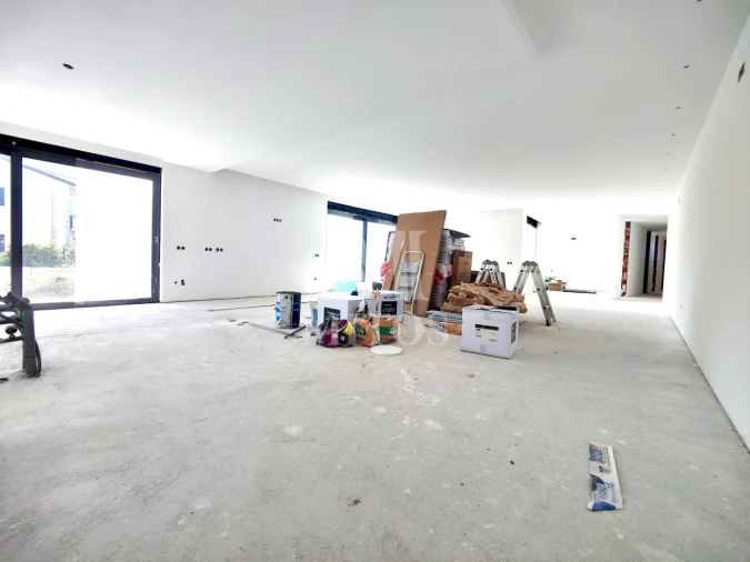 Moradia T4 para Venda em Forjães Foto 8