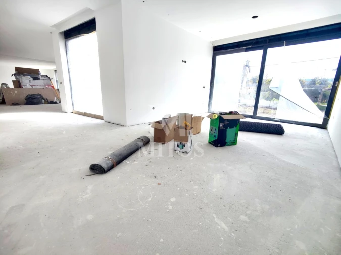 Moradia T4 para Venda em Forjães Foto 12