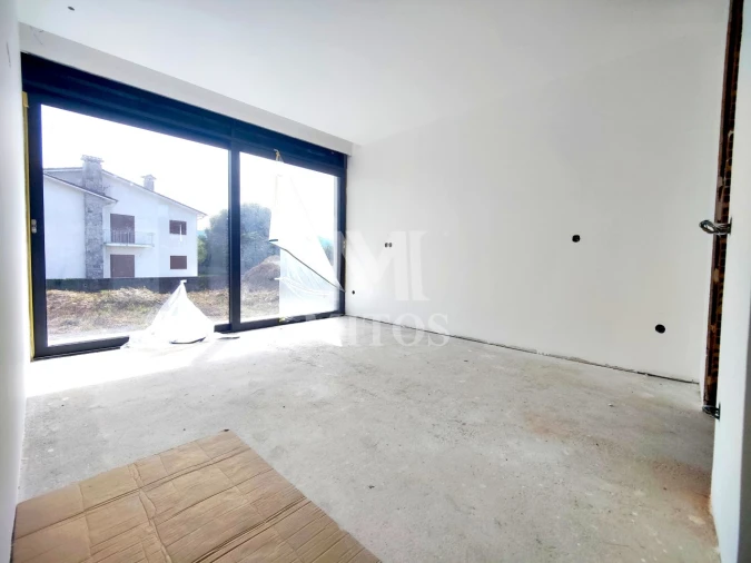 Moradia T4 para Venda em Forjães Foto 13