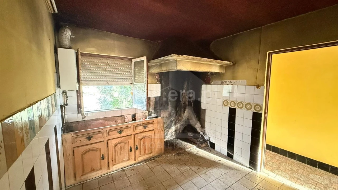 Moradia T3 para Venda em Rebordões (Santa Maria) Foto 3