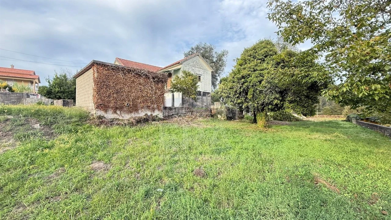 Moradia T3 para Venda em Rebordões (Santa Maria) Foto 13