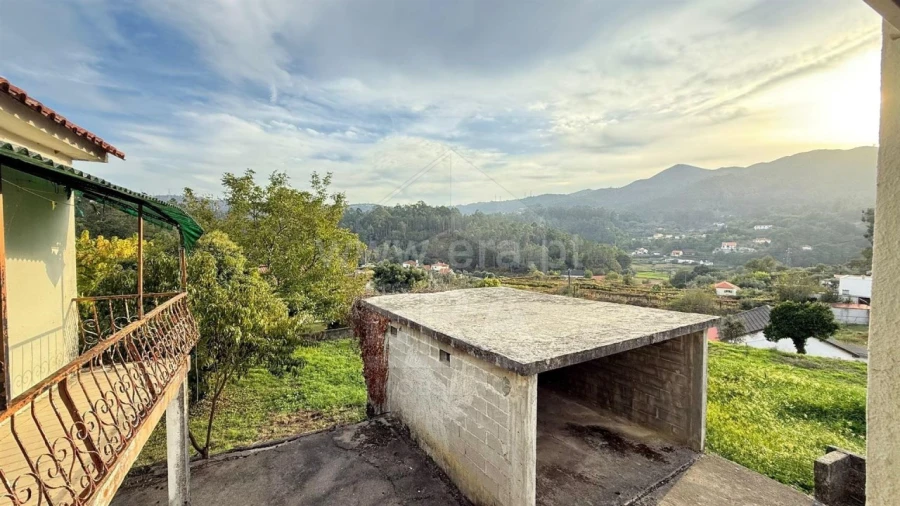 Moradia T3 para Venda em Rebordões (Santa Maria) Foto 17