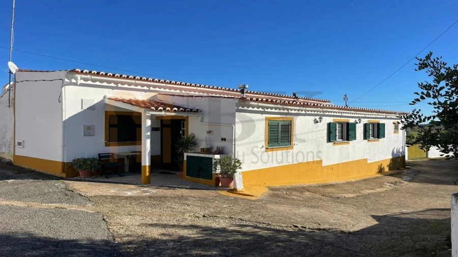 Moradia T2 para Venda em Santana de Cambas