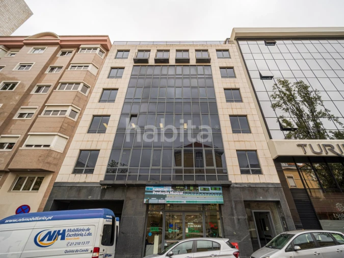 Escritório para Arrendamento em Avenidas Novas