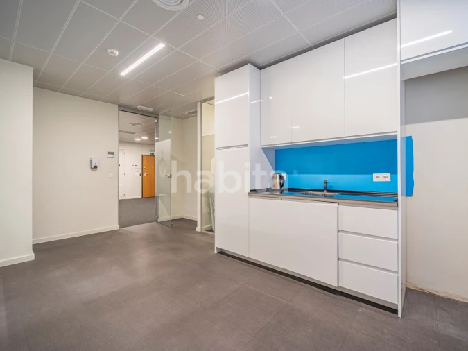 Escritório para Arrendamento em Avenidas Novas Foto 15