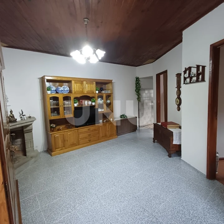 Moradia T2 para Venda em Valadares Foto 8