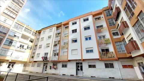 Apartamento T2 para Venda em Queluz e Belas
