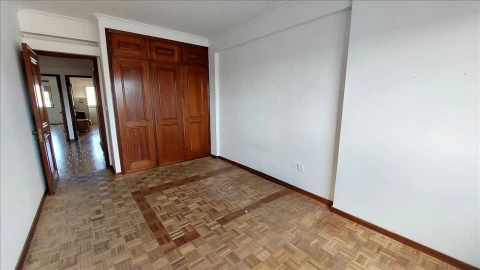 Apartamento T2 para Venda em Queluz e Belas