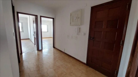 Apartamento T2 para Venda em Queluz e Belas
