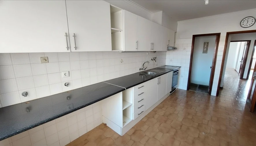 Apartamento T2 para Venda em Queluz e Belas Foto 6