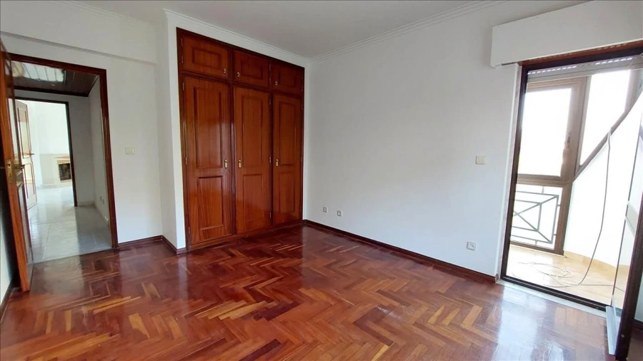 Apartamento T2 para Venda em Queluz e Belas Foto 10