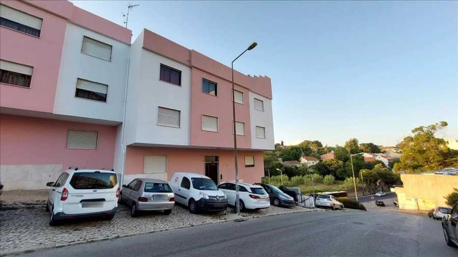 Apartamento T2 para Venda em Queluz e Belas Foto 14