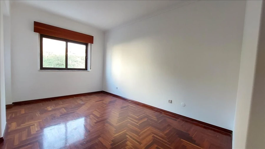 Apartamento T2 para Venda em Queluz e Belas Foto 8