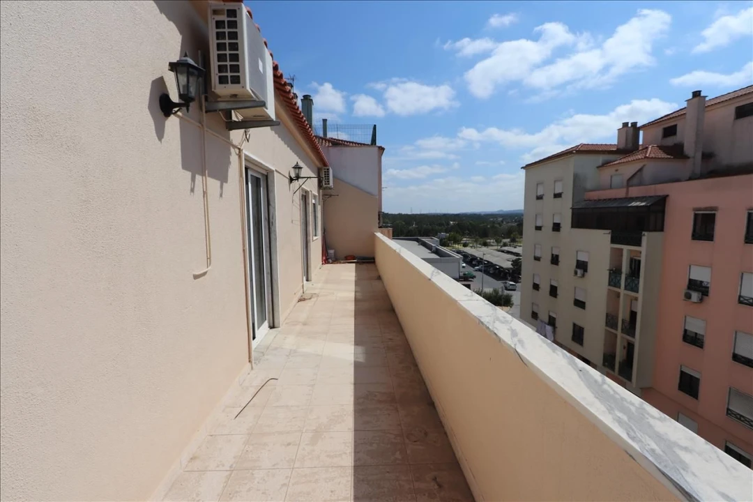 Apartamento T3 para Venda em Quinta do Conde Foto 6