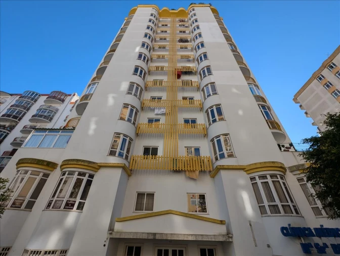 Apartamento T2 para Venda em Agualva e Mira-Sintra