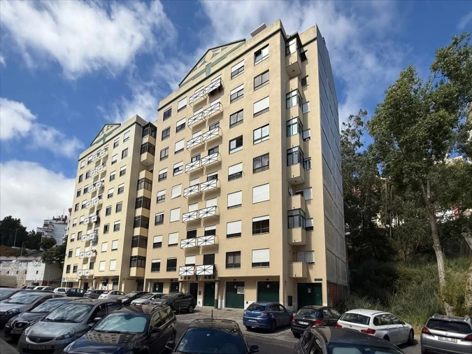 Apartamento T2 para Venda em Agualva e Mira-Sintra Foto 1