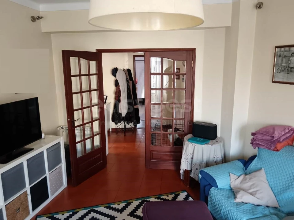 Prédio para Venda em Valado dos Frades Foto 7