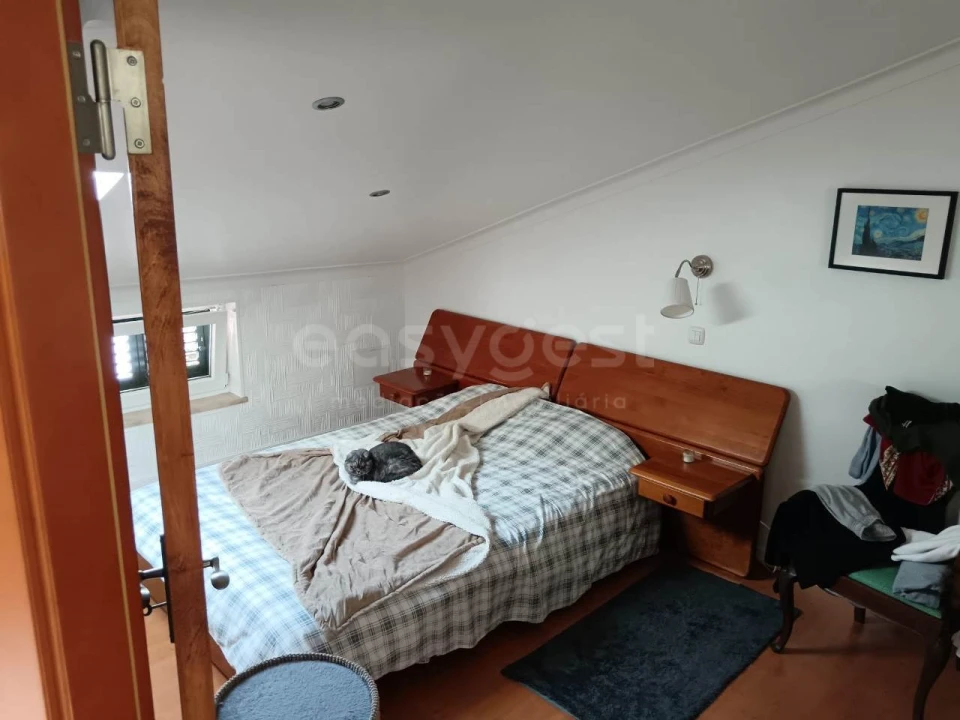 Prédio para Venda em Valado dos Frades Foto 12