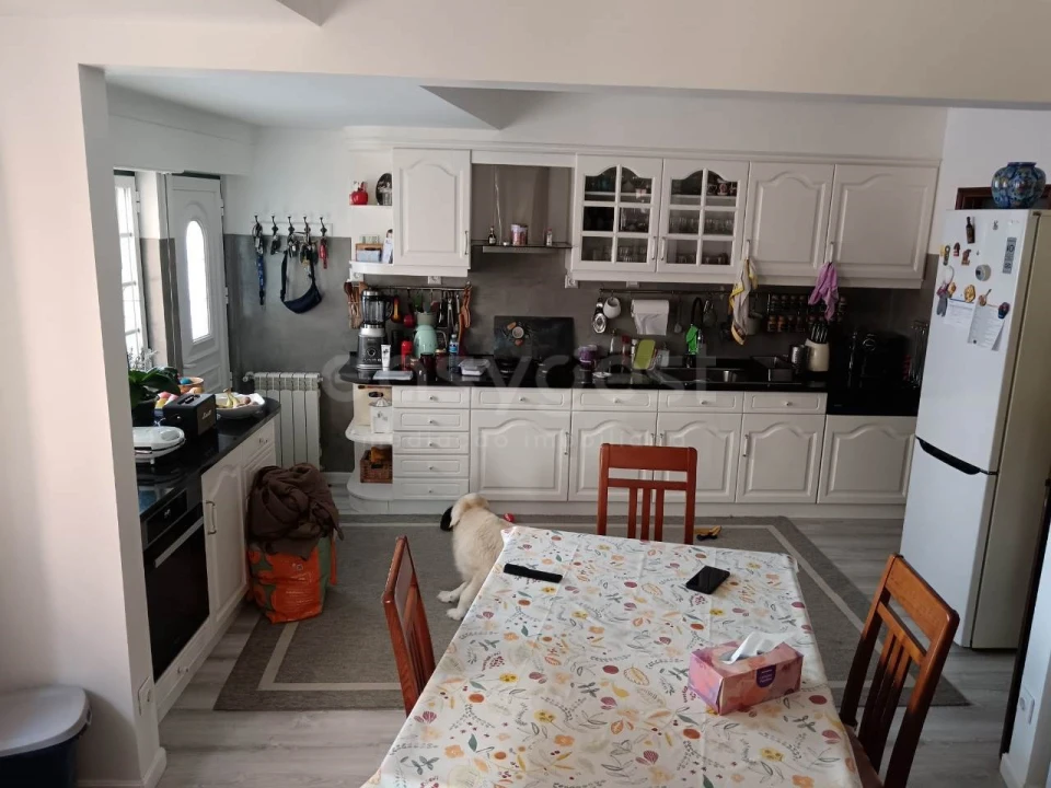 Prédio para Venda em Valado dos Frades Foto 20