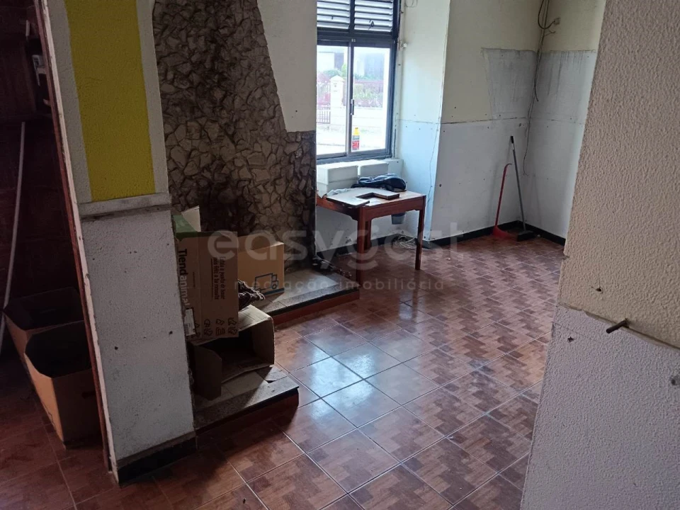 Prédio para Venda em Valado dos Frades Foto 28